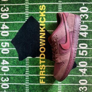 Size 14 Nike SB Dunk Low City of Love Burgundy Crush Earth FN0619-600 skate